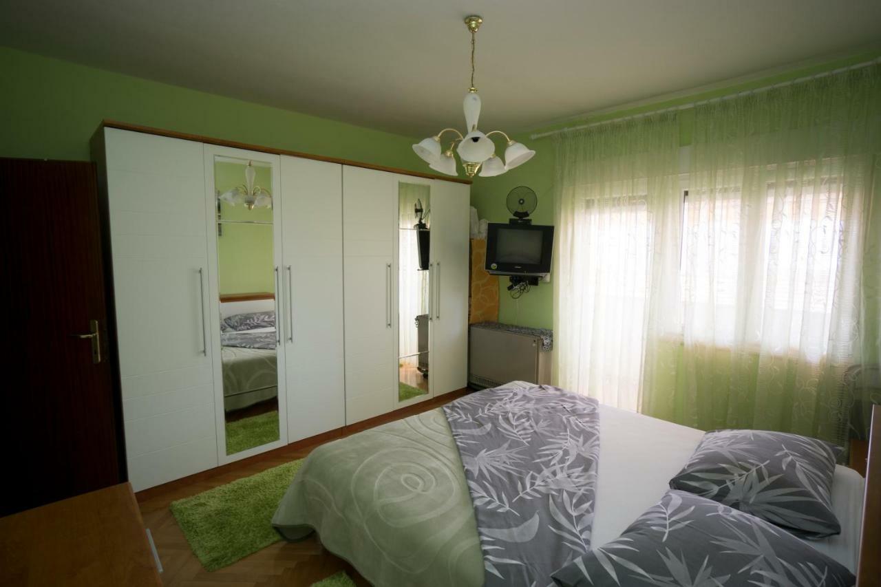 Апартаменти Apartman Barbi Спліт Екстер'єр фото